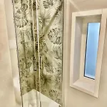 Montello Free Parking Apartman