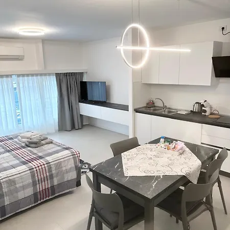 Montello Free Parking Apartment