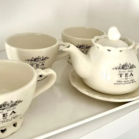 Montello Free Parking *